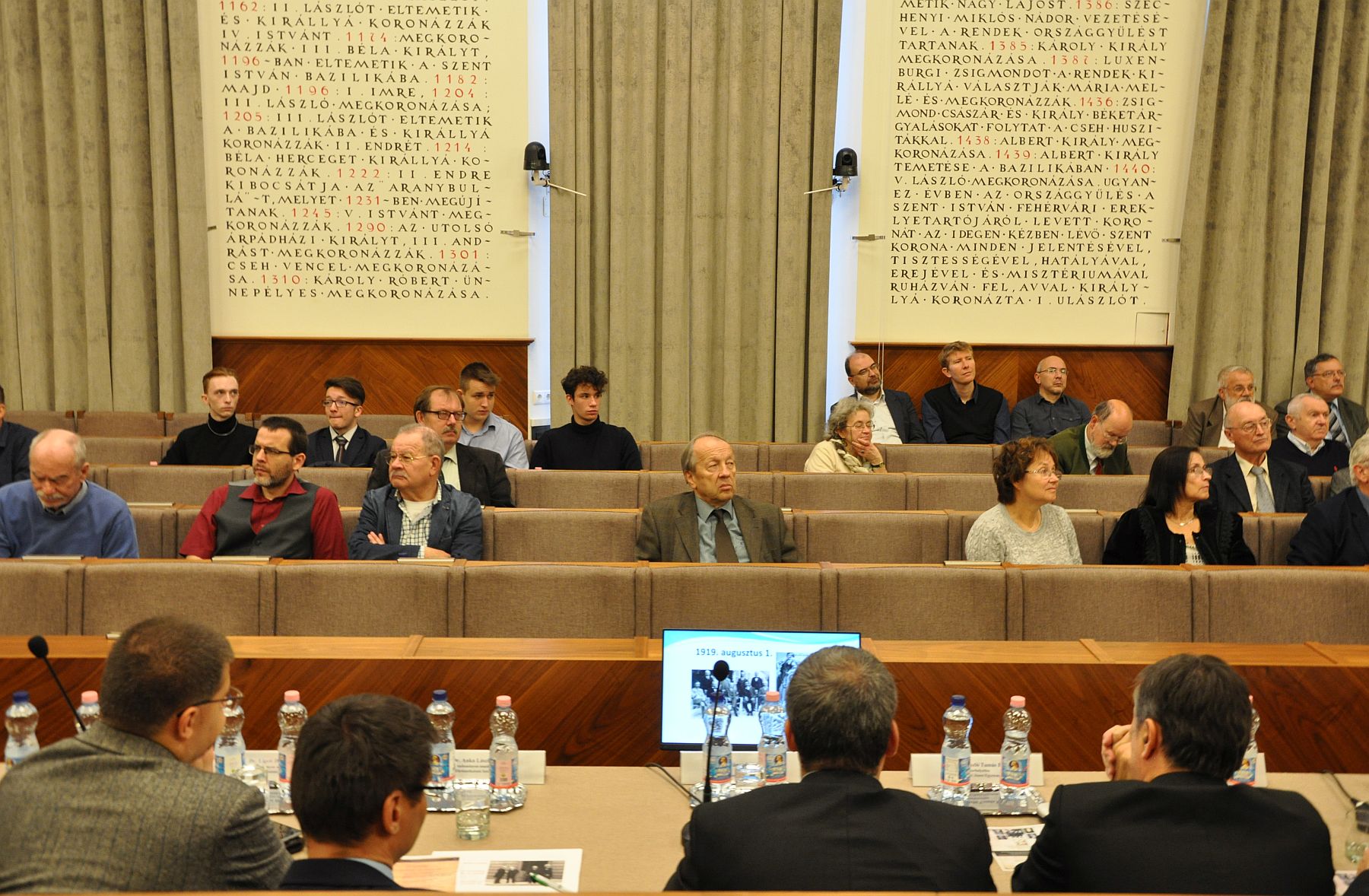 Az Emlékbizottság ötödik Trianon-konferenciája a Városházán
